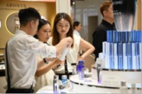 郴州首家“蘭蔻”專柜入駐郴州友阿