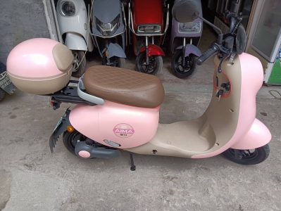 【二手電動(dòng)車】愛(ài)瑪露娜9成新60伏電動(dòng)車